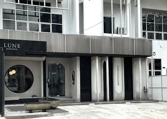 Lune * Bangkok